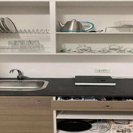 Miris Home Fast And Comfortable With Self Check In 8 Minutes Walk Near Naples Airport Ngoại thất bức ảnh